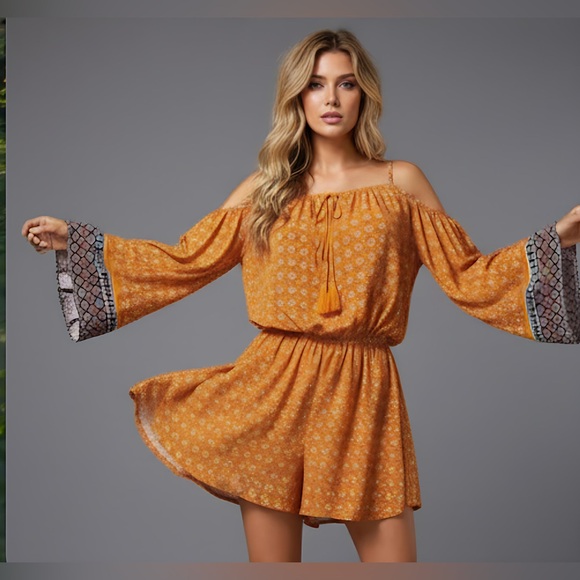 Floral Knot Front Romper - Picture 2 of 7